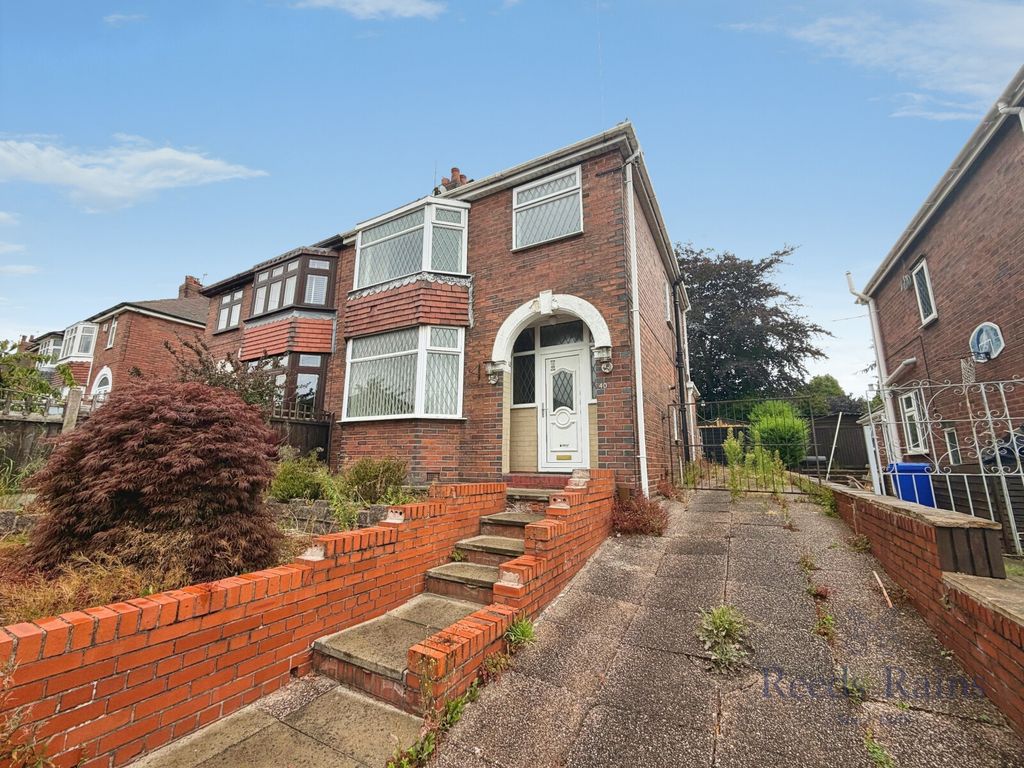 Property photo 1 of 13 Front