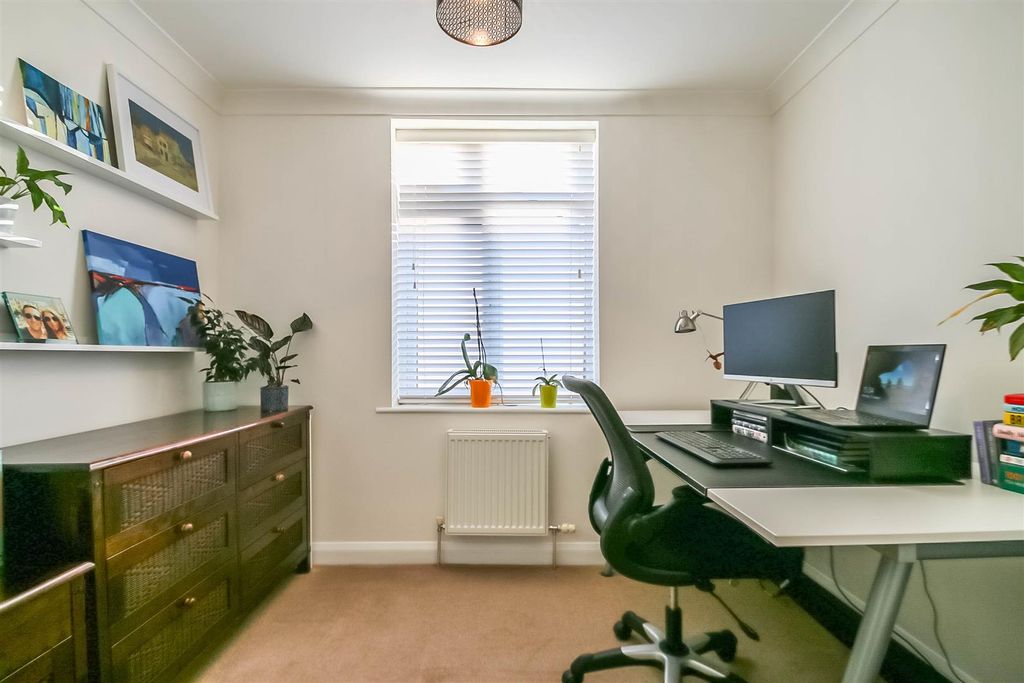 Property photo 1 of 13 Img_5008.Jpg