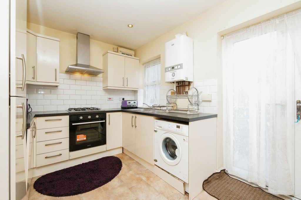 Property photo 2 of 15