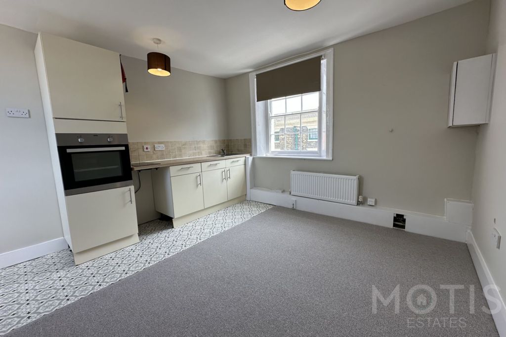 Property photo 3 of 5 Photo 3