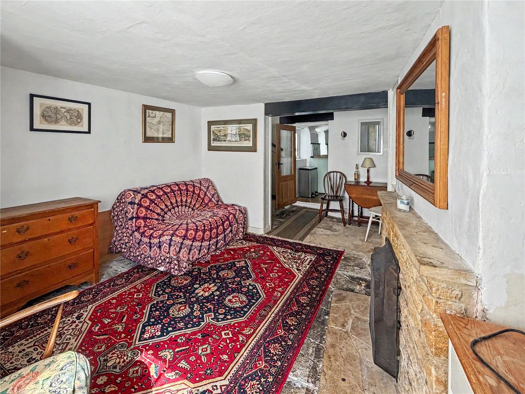 Property photo 3 of 11 Picture No. 02