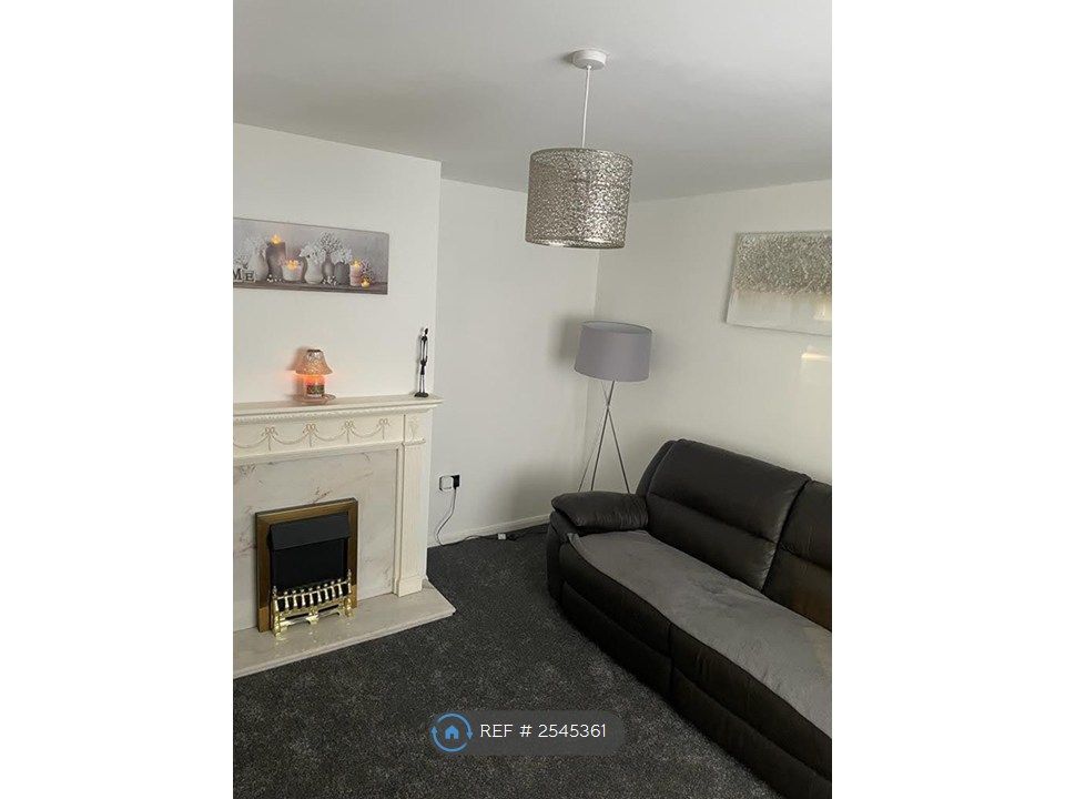 Property photo 3 of 13 Living Room