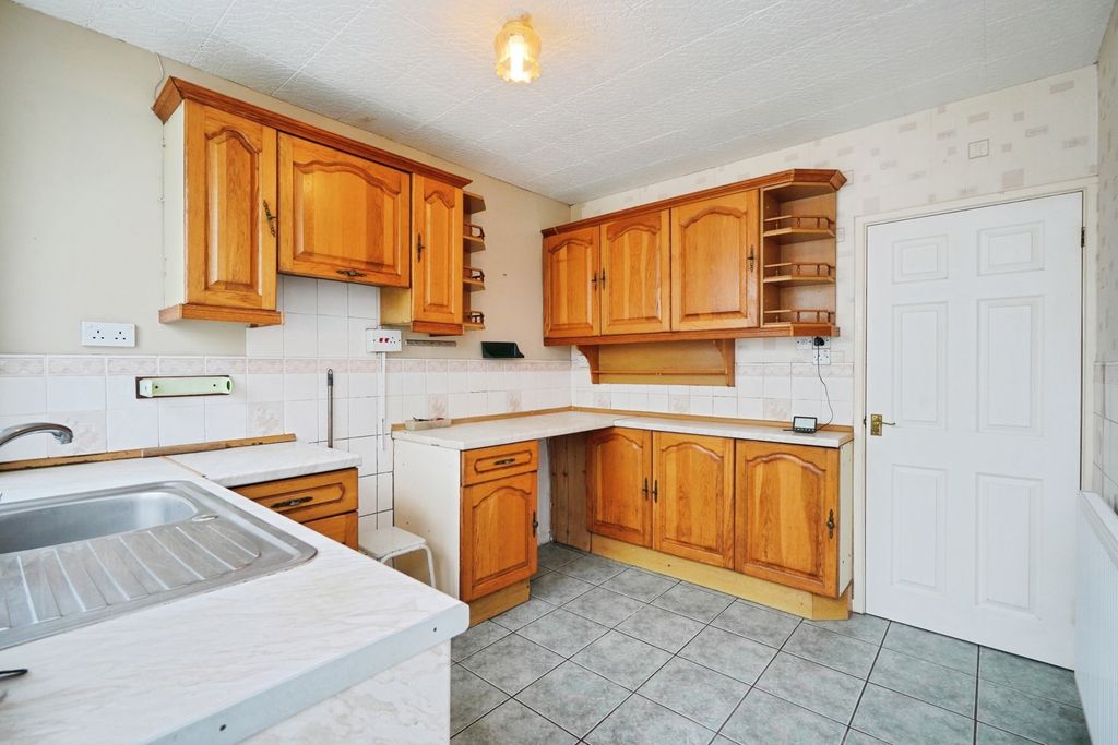 Property photo 3 of 13 Pbox-Img.Jpg