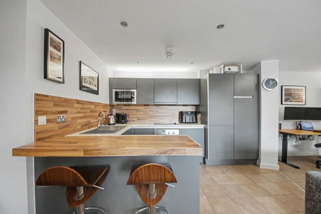 Property photo 2 of 19 Img_0692