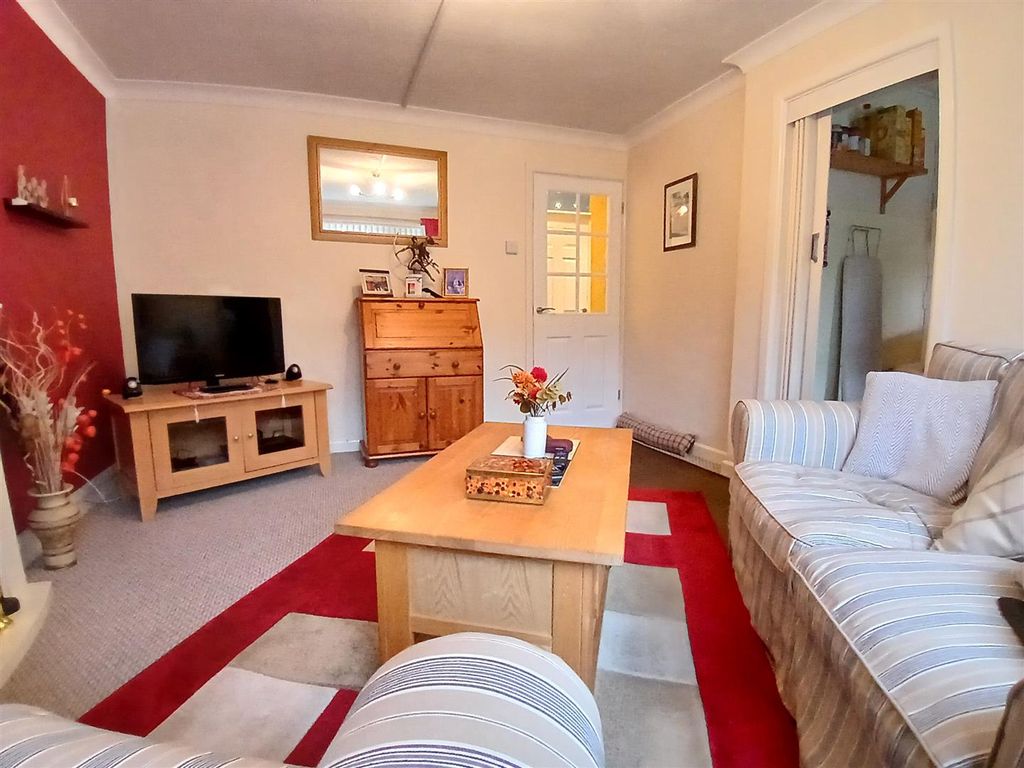 Property photo 3 of 8