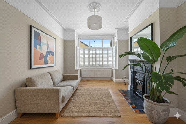 Property photo 1 of 18 Reception