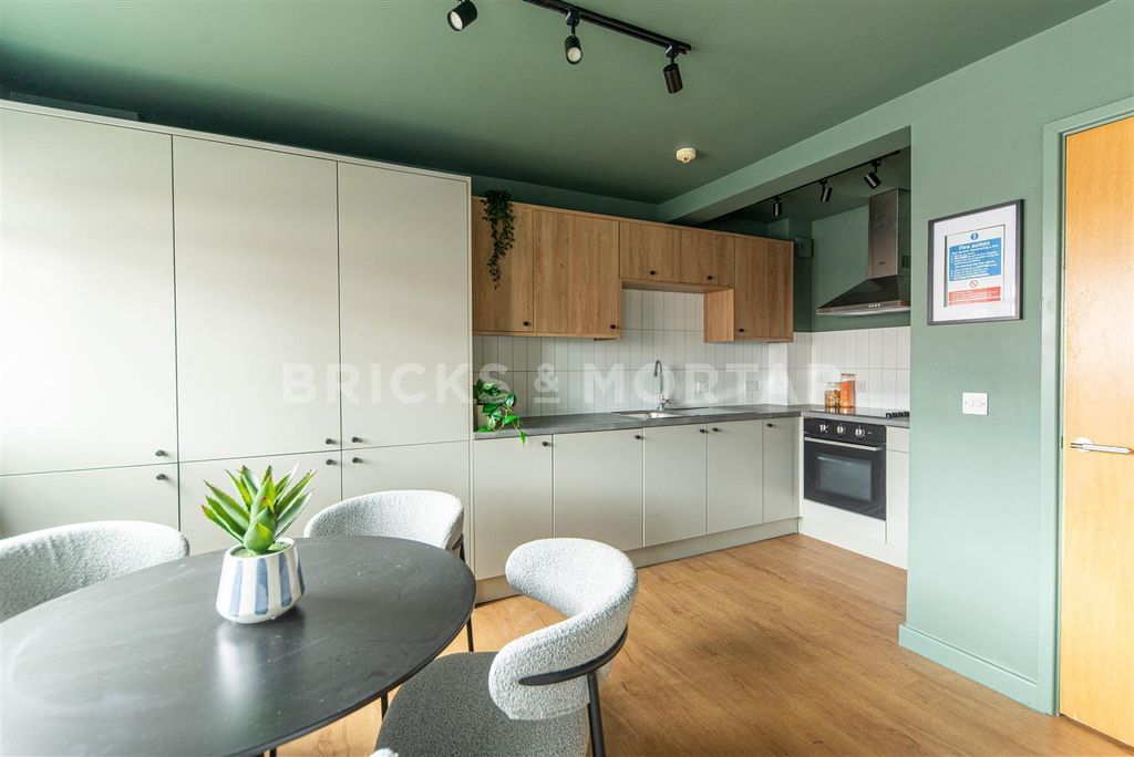 Property photo 3 of 18 Nykxgmo7Ckk45Tsi8Tms7A.Jpg