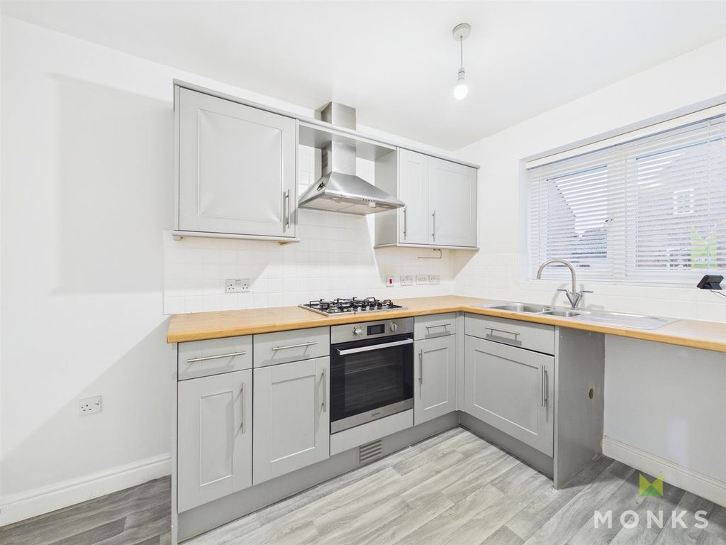 Property photo 2 of 15 Cam01420G0-Pr0833-Still001.Jpg