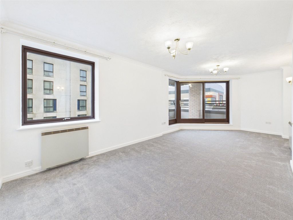 Property photo 2 of 9 Picture No. 08