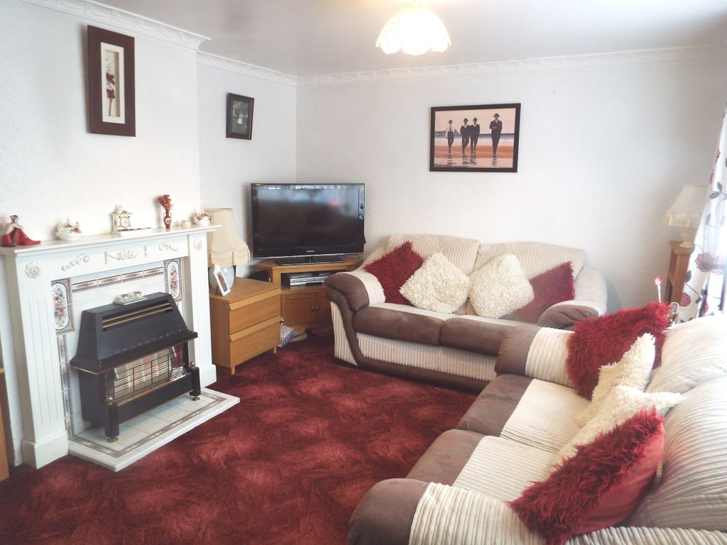 Property photo 3 of 14