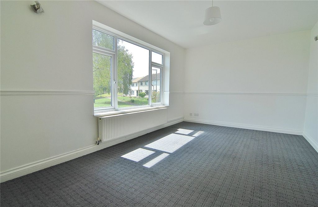 Property photo 2 of 12 Picture No. 08