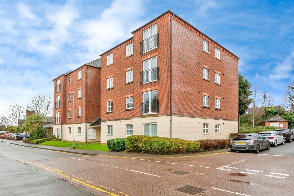 Property photo 1 of 20