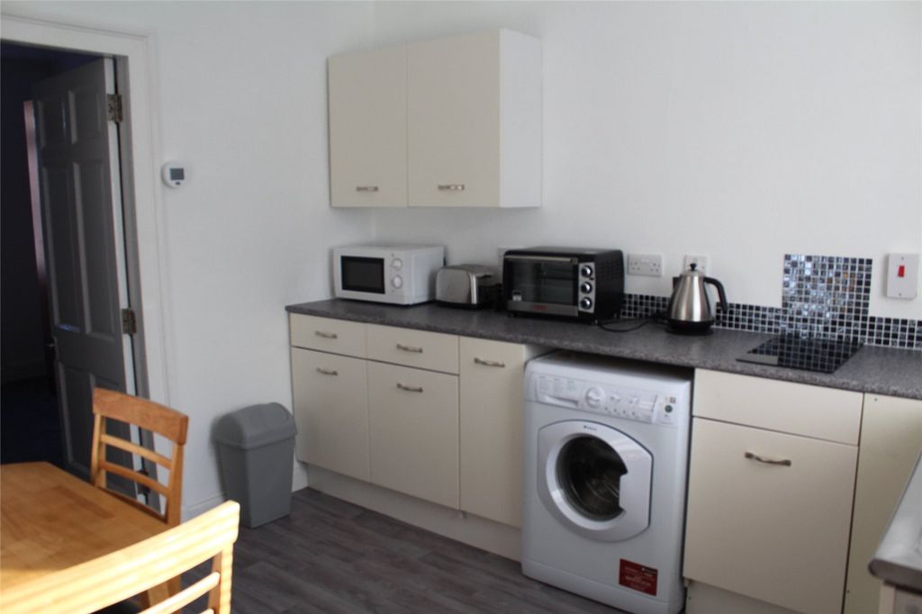 Property photo 2 of 7 Photo 2