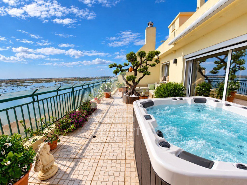 Property photo 1 of 28 Exclusive 5-Bedroom Penthouse With Spacious Terraces And Views Over The Ria Formosa, Faro