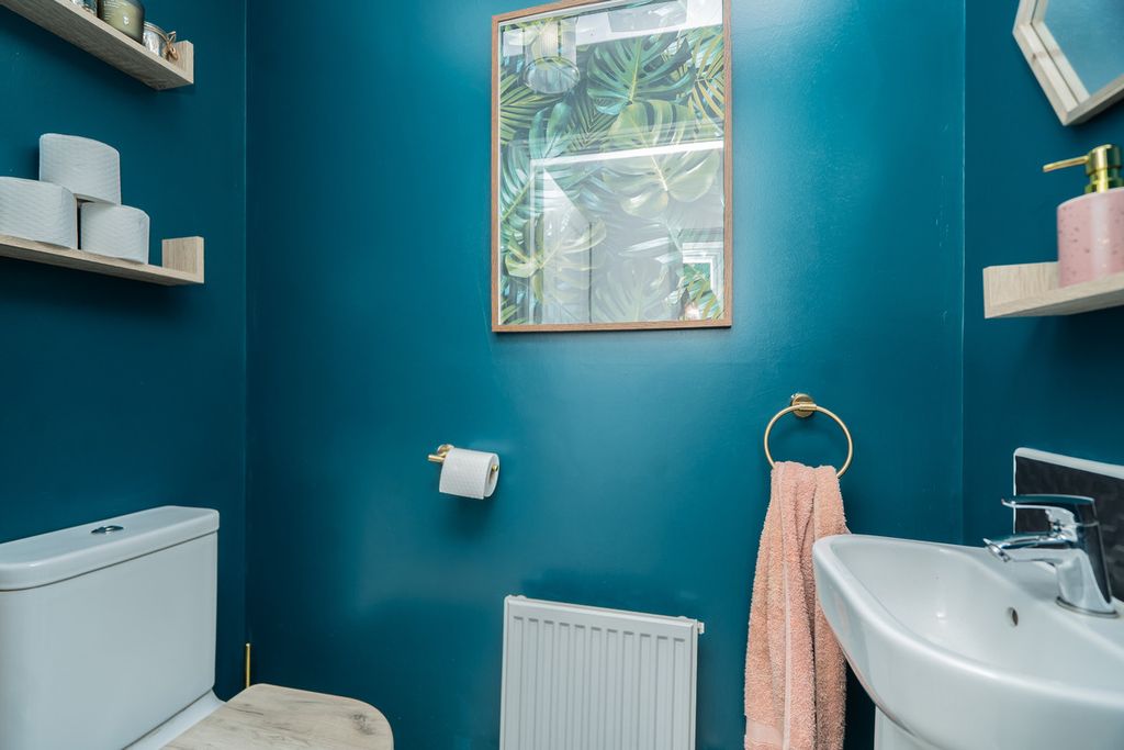 Property photo 2 of 18