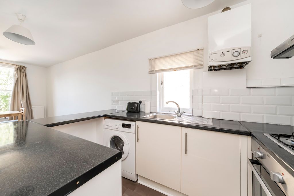 Property photo 3 of 11 3 - Dsc08293