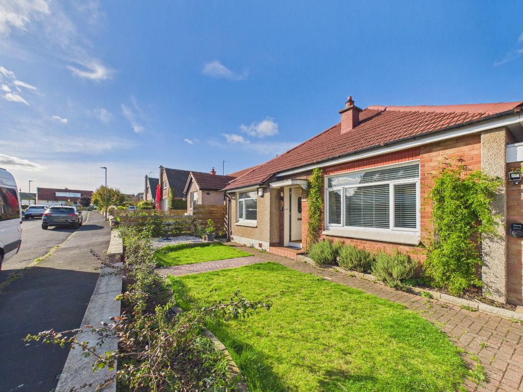 Property photo 1 of 32