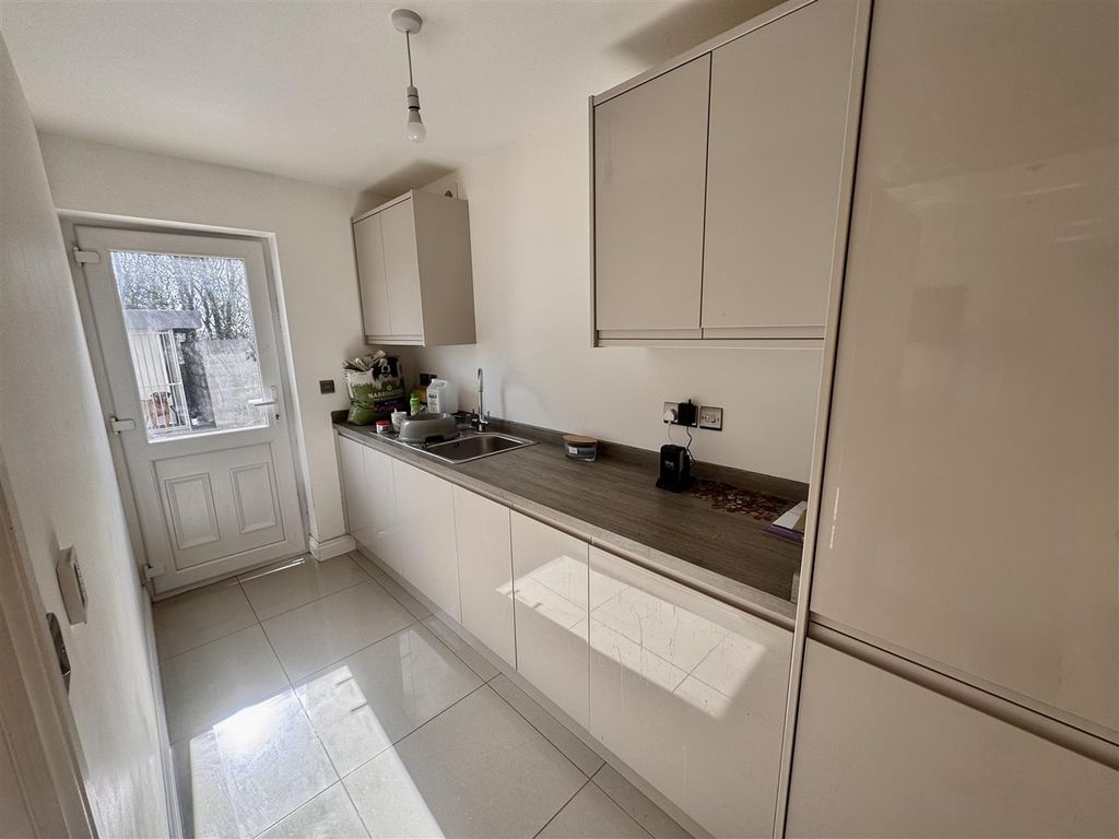 Additional image 8 of 4 bed detached house for saleClos Y Gat, Gorslas, Llanelli SA14