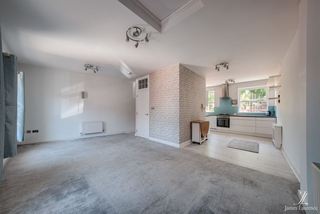 Property photo 1 of 14 Xt5A4751-Hdr(3)