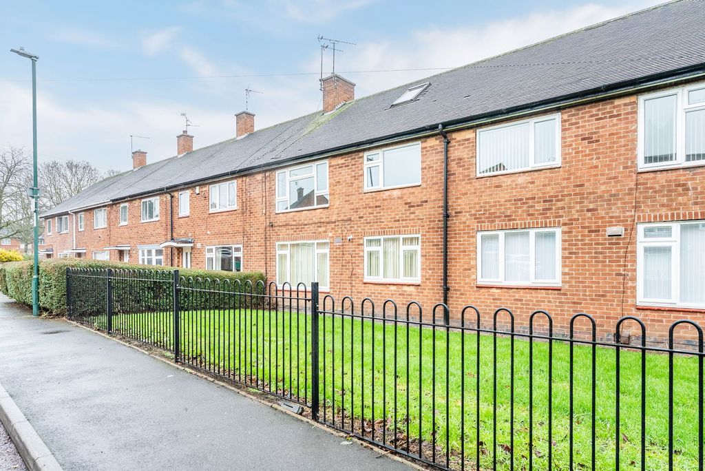 Property photo 1 of 17