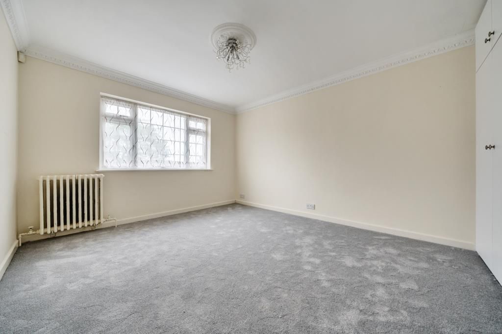 Property photo 2 of 15 Bedroom