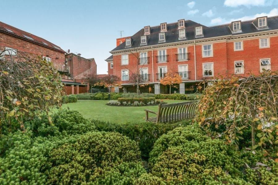 Property photo 1 of 7