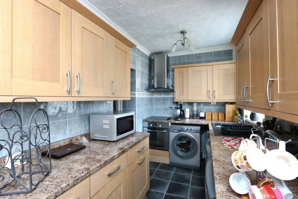 Property photo 2 of 15 Pbox-Img.Jpg