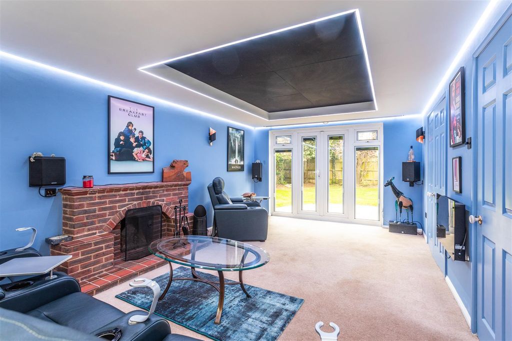 Property photo 3 of 25 11 Wilson Grove31.Jpg