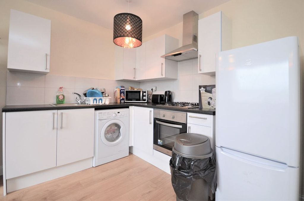 Property photo 2 of 3