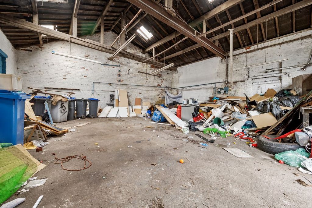 Property photo 2 of 2 Image 2