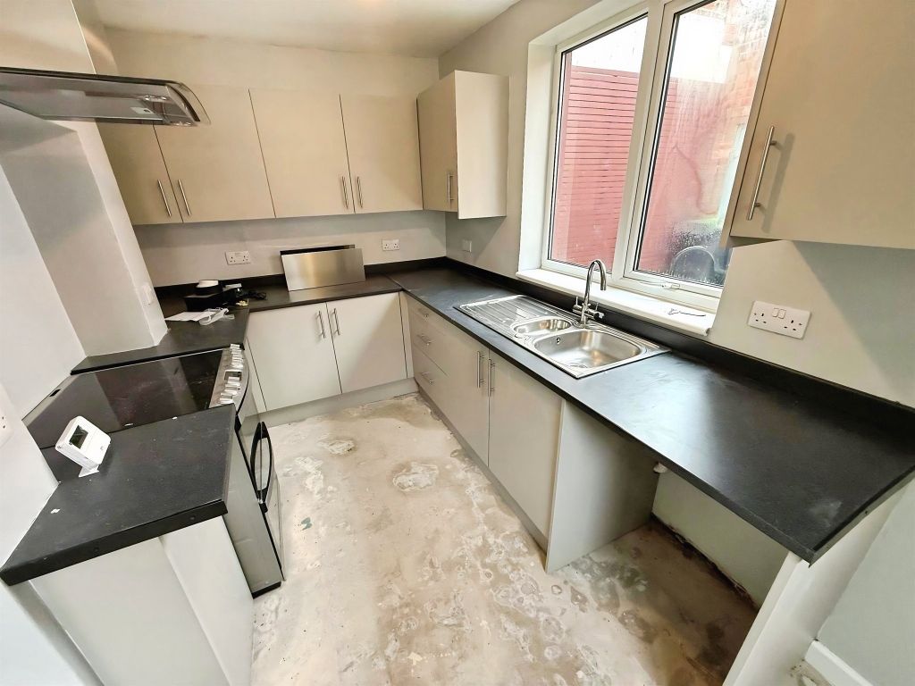 Property photo 2 of 19