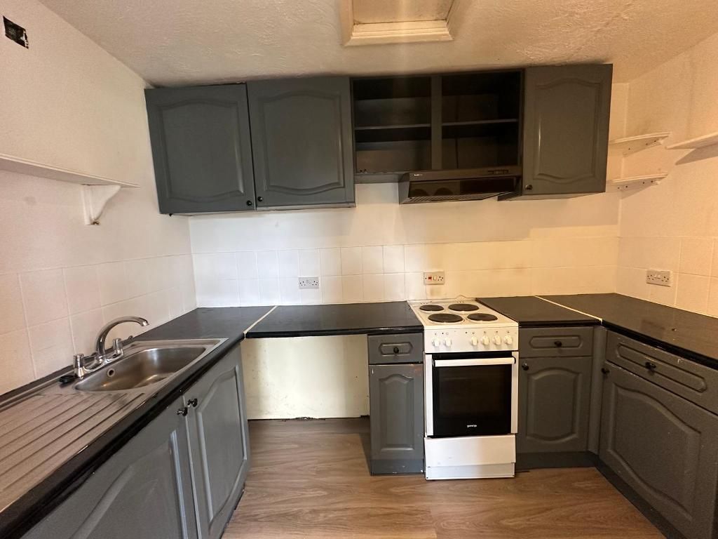 Property photo 3 of 8 Photo 3