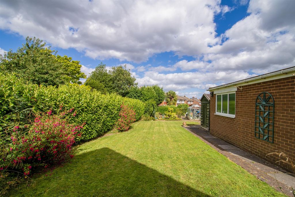 Property photo 3 of 12 Outside
