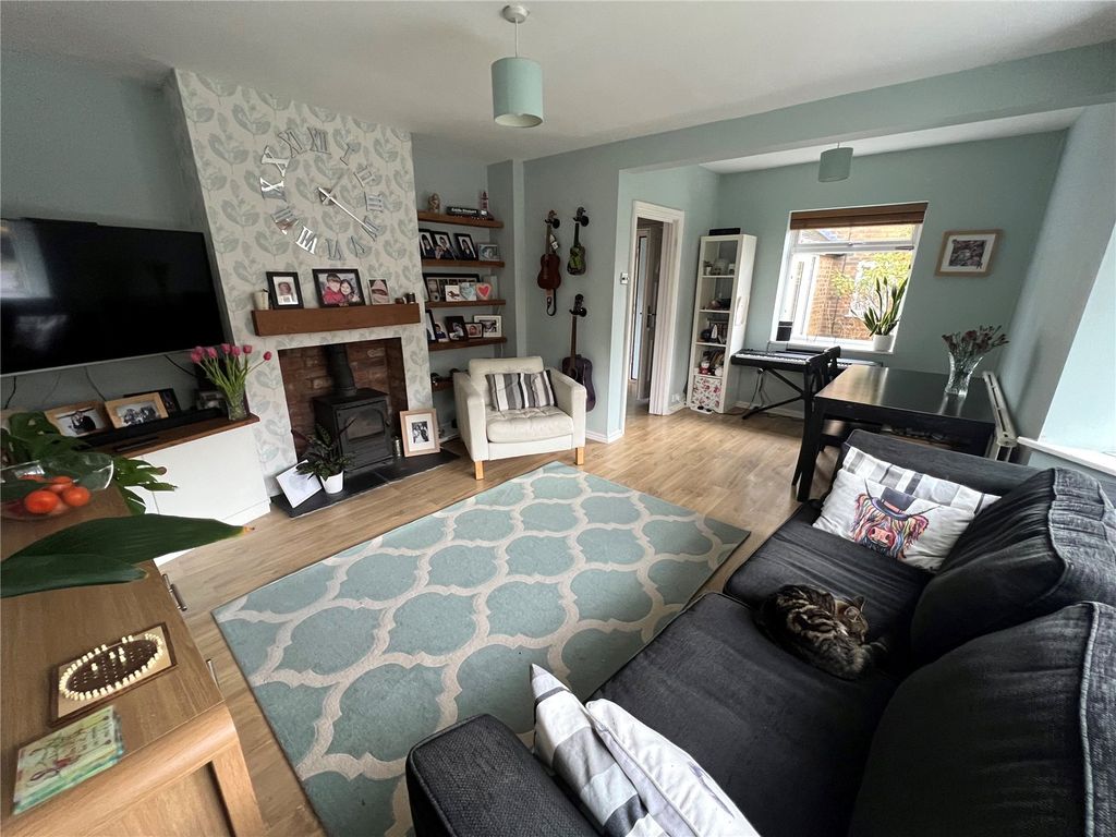 Property photo 3 of 13 Lounge Dining Room