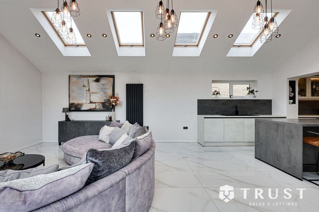 Additional image 13 of 4 bed detached bungalow for saleHall Park Avenue, Liversedge WF15