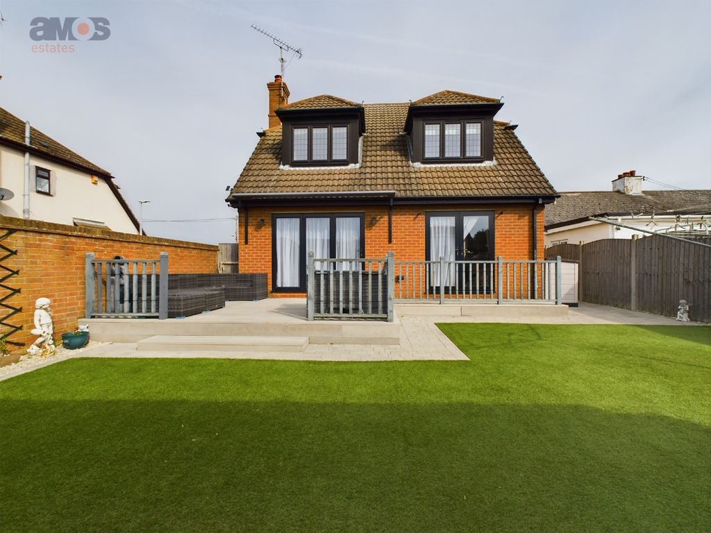 Property photo 2 of 35 4142794