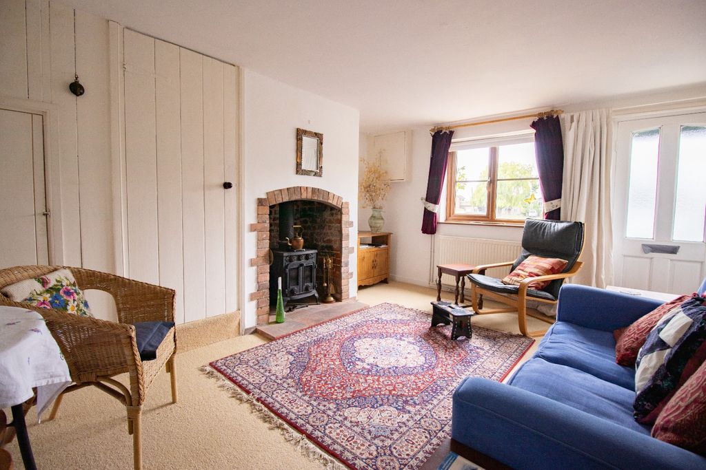 Property photo 2 of 17 1742463