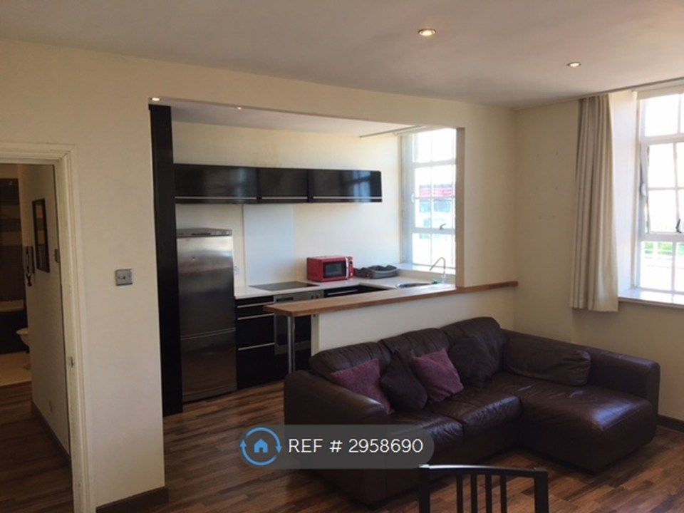 Property photo 1 of 13