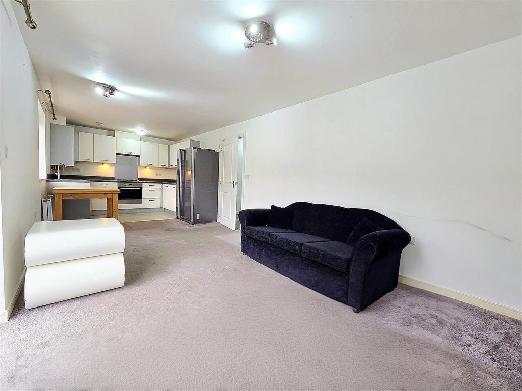 Property photo 3 of 12 20251208_112724(1).Jpg