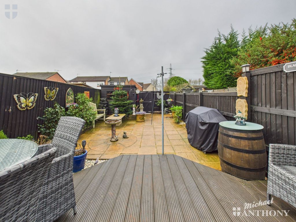 Property photo 3 of 19 Ebb8200Fc2Eb4B95Be8c29cd399356Bf_80_Cam03852G0-Pr0525-Still012