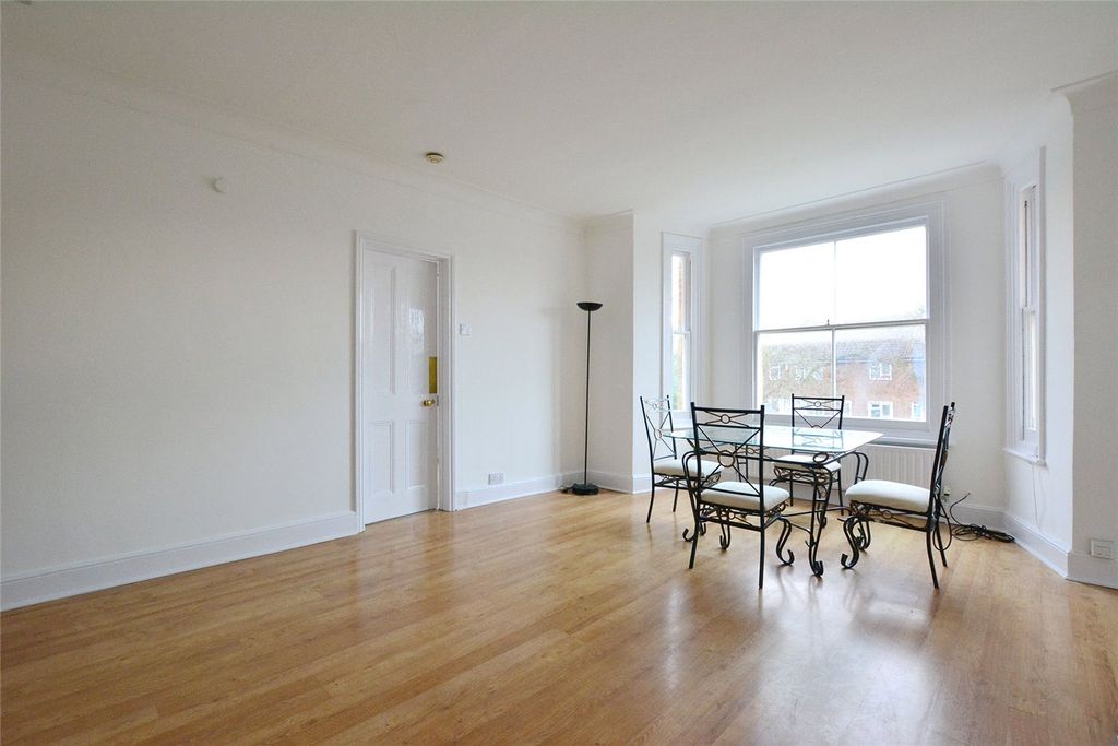 Property photo 3 of 11 Picture No. 02