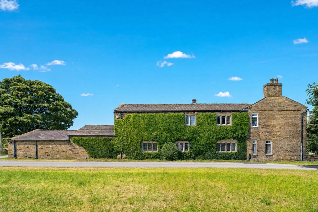 Property photo 2 of 60 Picture No. 87