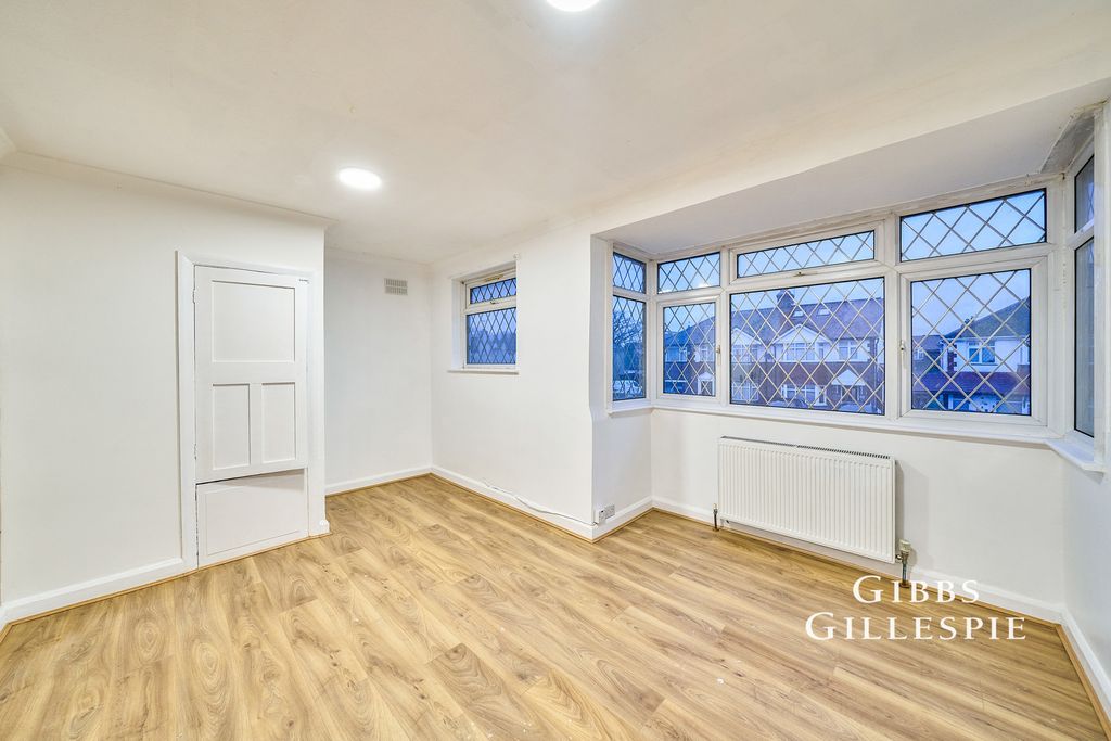 Property photo 2 of 12 Pbox-Img.Jpg
