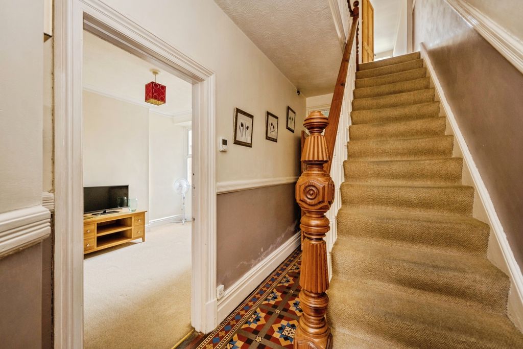 Property photo 2 of 20 Pbox-Img.Jpg