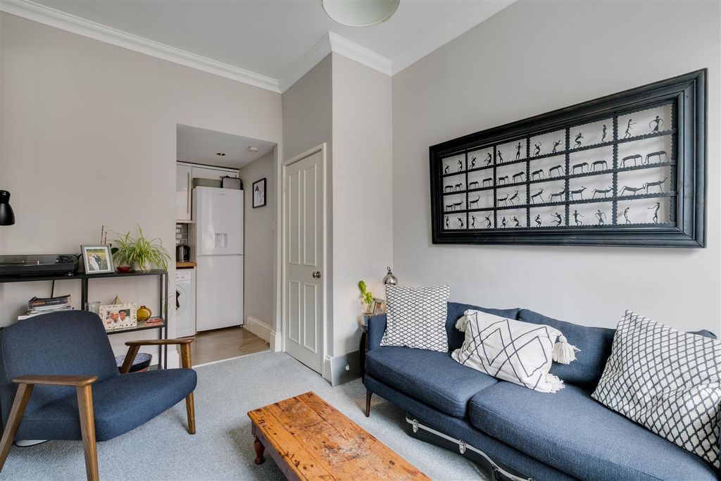 Property photo 2 of 7