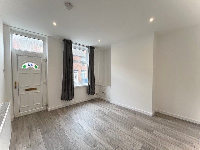 Property photo 2 of 9 Living Room