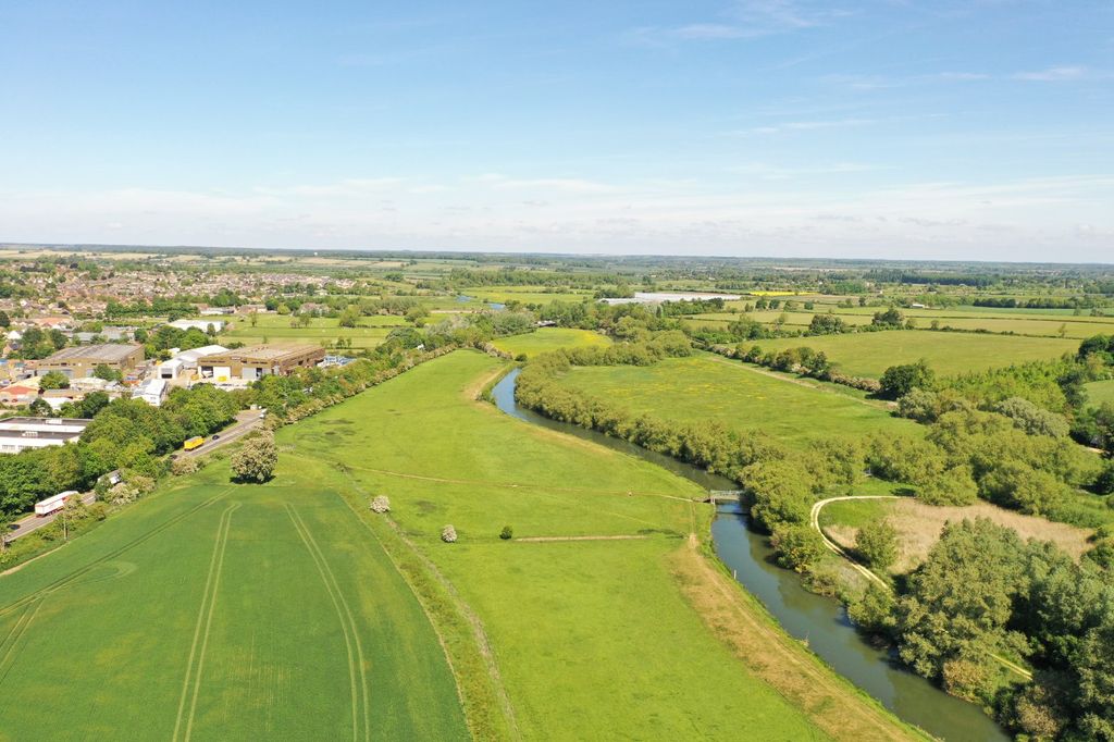 Property photo 2 of 7 Pasture