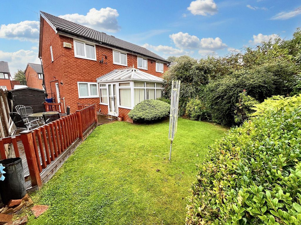 Property photo 2 of 23