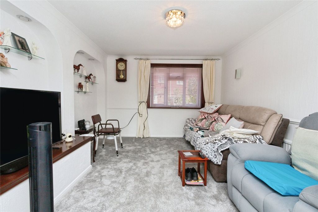Property photo 3 of 23 Picture No. 22