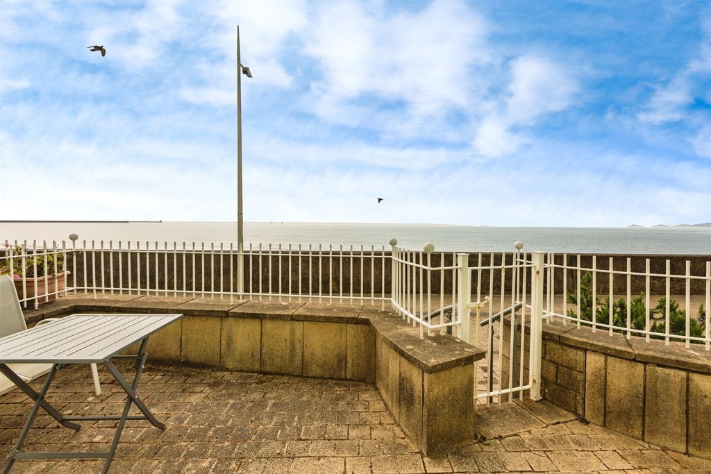 Property photo 1 of 15 Exterior
